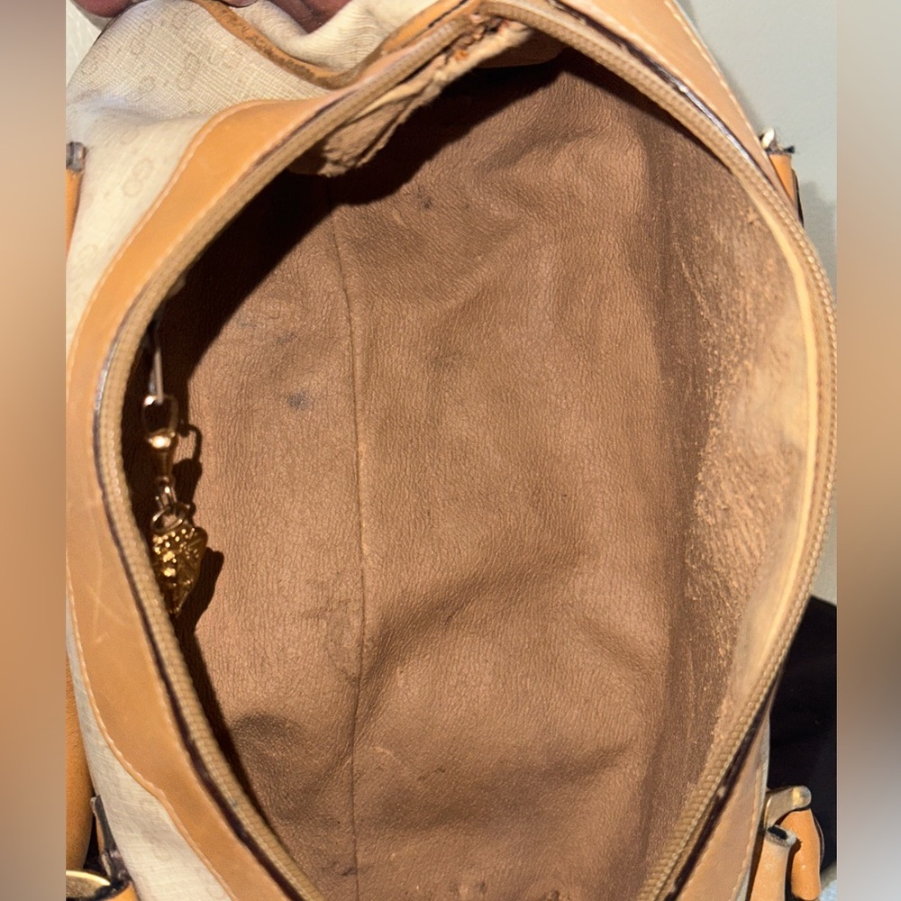 Gucci Tan and Cream Handbag - Picture 11 of 12